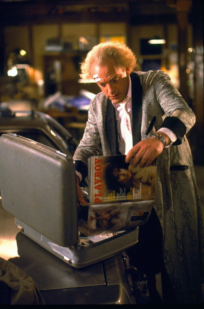 Christopher Lloyd On The Set Of Back To The Future (1985) - 9gag