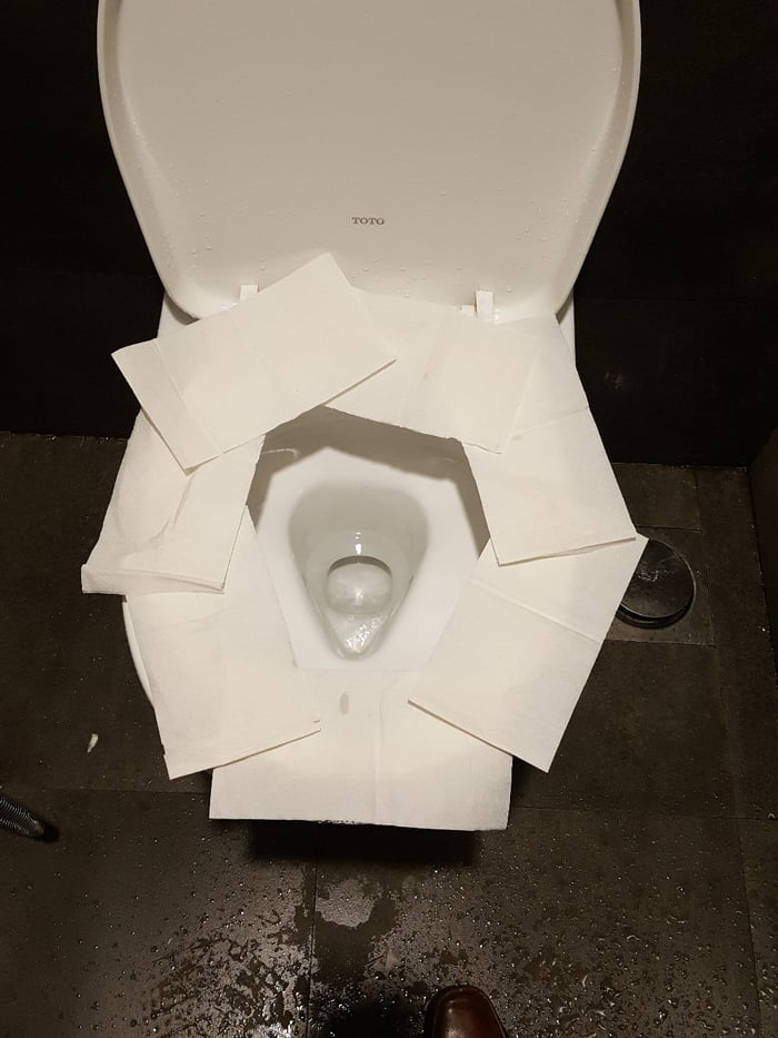 How to use public toilet.. 9GAG