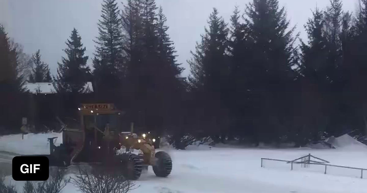 In Alaska, snow plows are able to plow the streets without blocking in