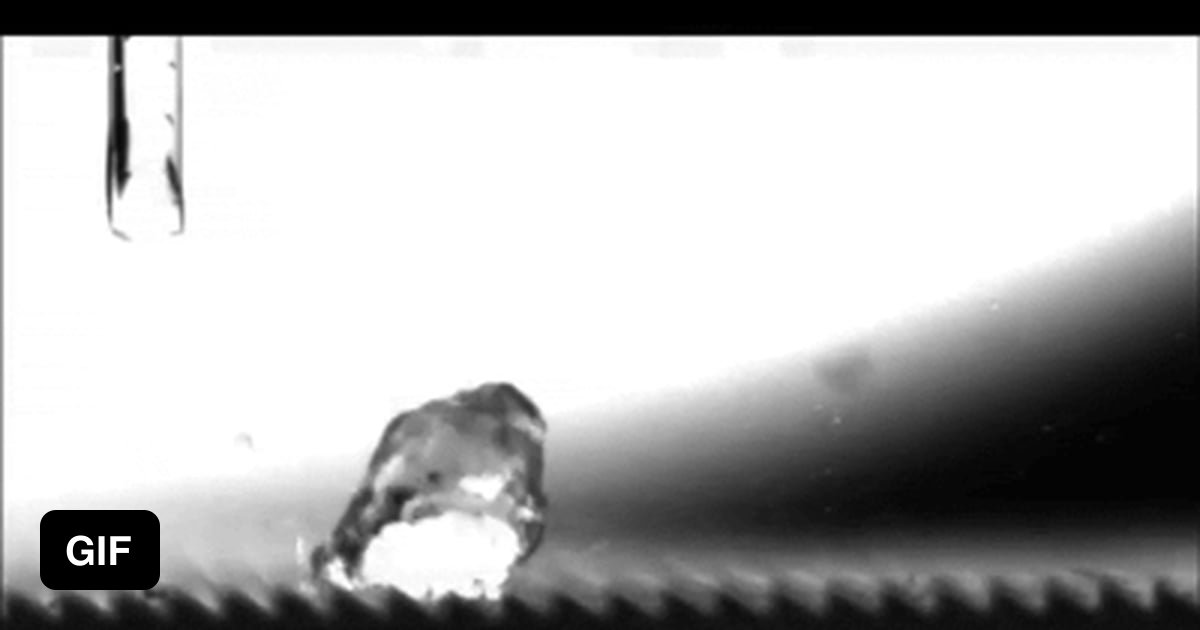 Leindenfrost effect! How cool is that? - 9GAG