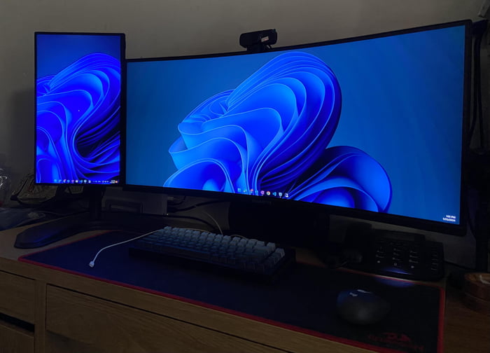 From very large portable monitor to perfect sized vertical monitor - 9GAG