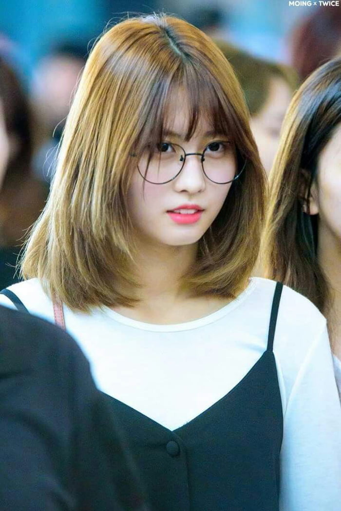 Momo - 9GAG