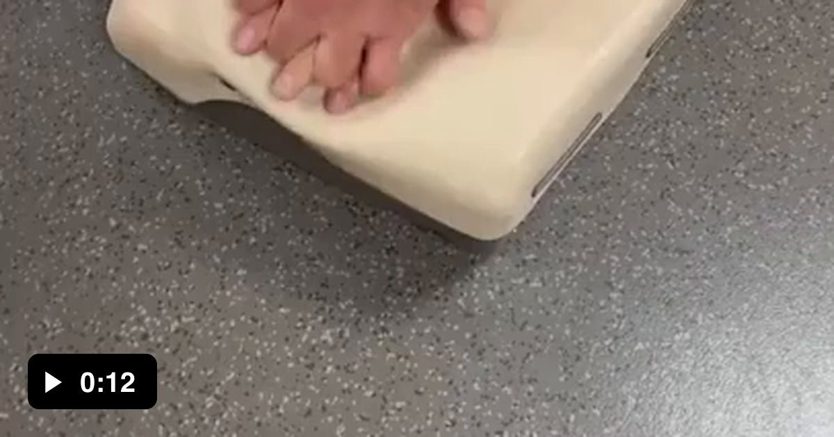 CPR mannequin that shows bloodflows. 9GAG