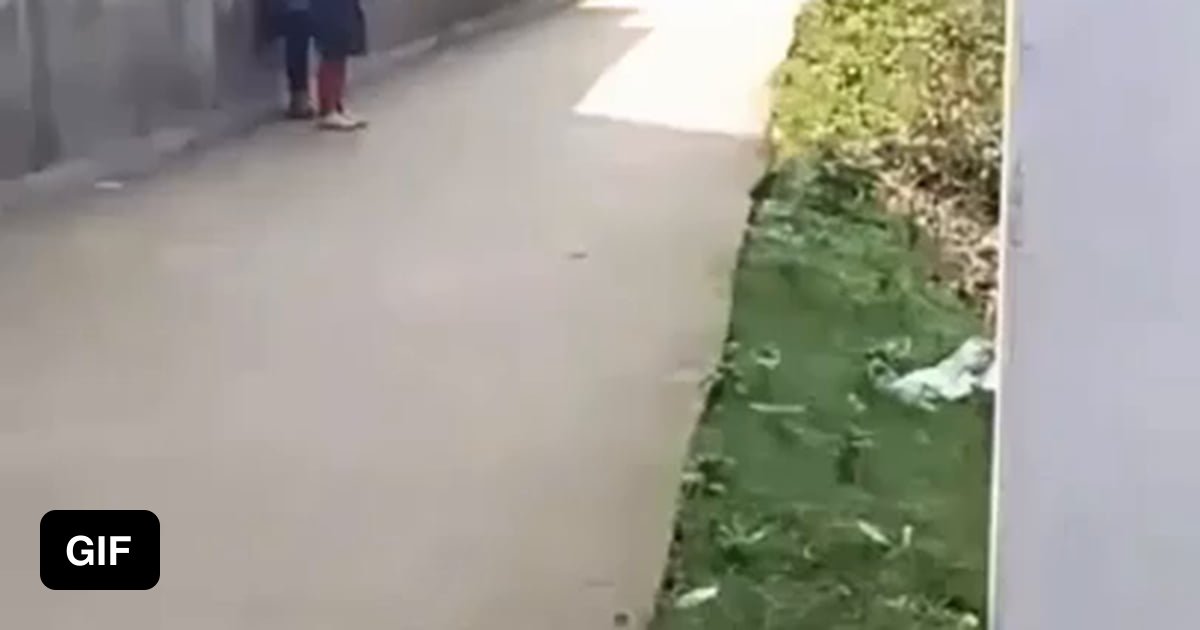 trying-to-show-off-in-front-of-girls-9gag