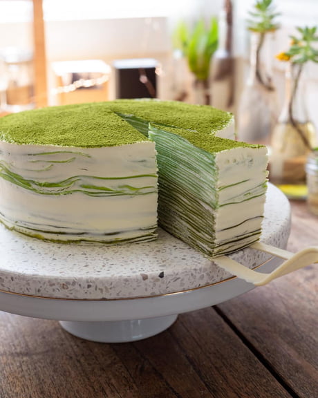 35 Layers Mille Crepe Pandan Matcha Flavour With Fresh Whipped