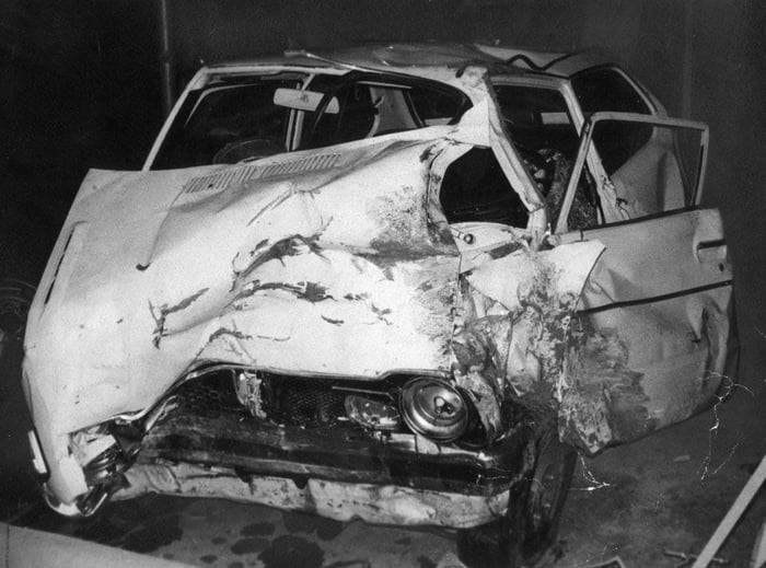 The car Karen Silkwood died in. - 9GAG