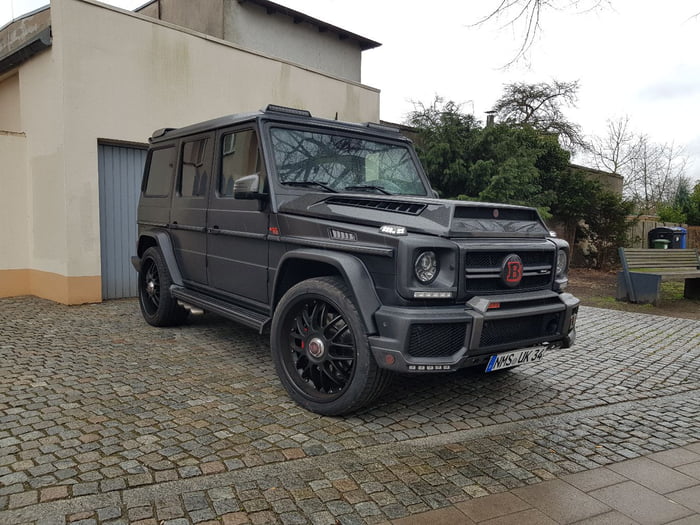 Прокачка гелика. Brabus g900. G Brabus g900. Mercedes Brabus g900. Mercedes g v12 Brabus 900.