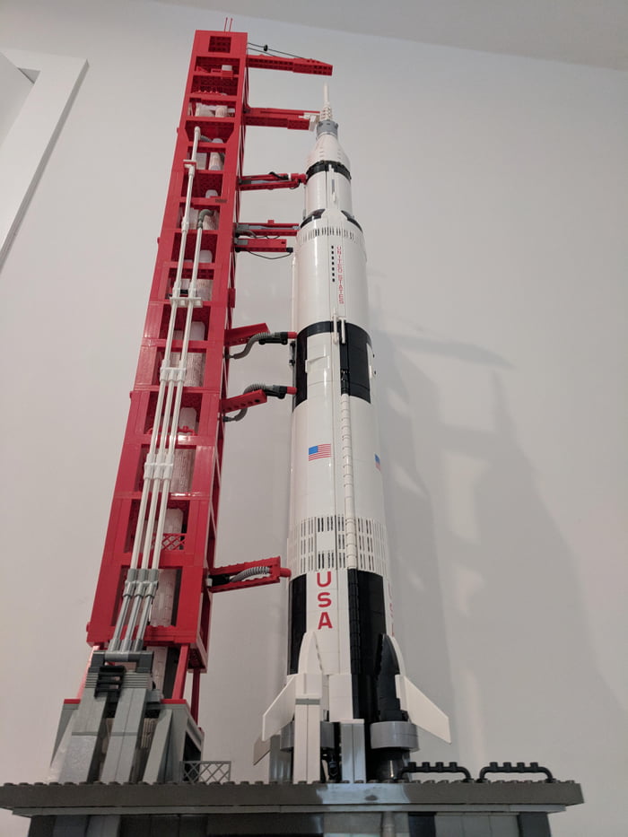 lego moc saturn v