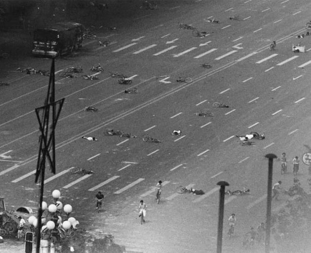 Tiananmen Square Massacre Aftermath / Rare Shocking Image Of The ...