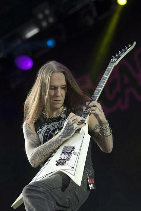 RIP Alexi Laiho. Keep shredding - 9GAG