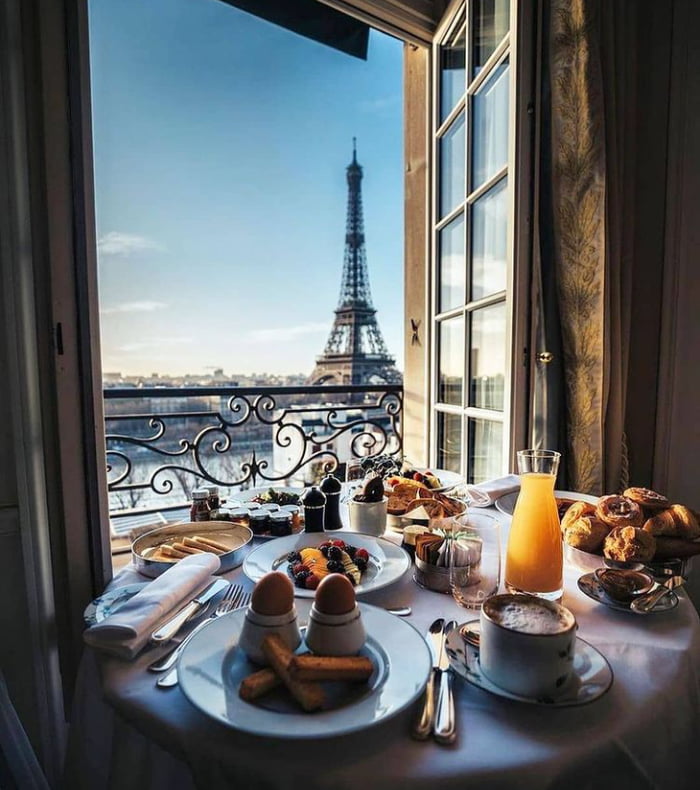 Amazing breakfast in Paris. - 9GAG