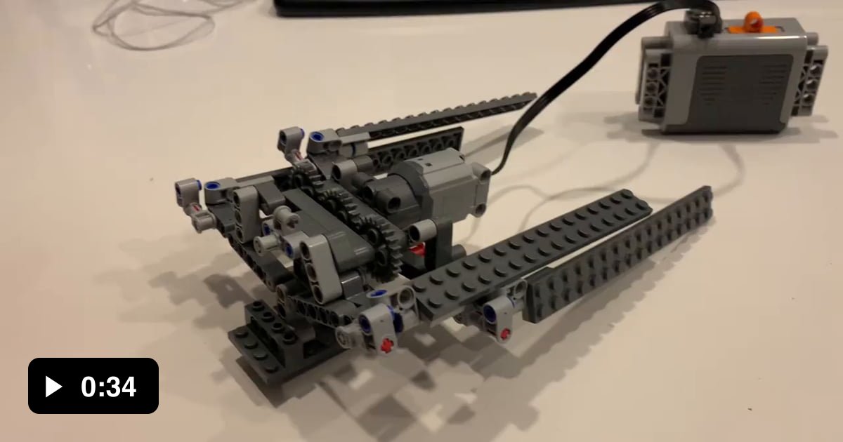 Lego Ornithopter proof of concept. - 9GAG