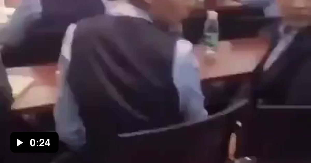 The sound and way they type is satisfying! - 9GAG