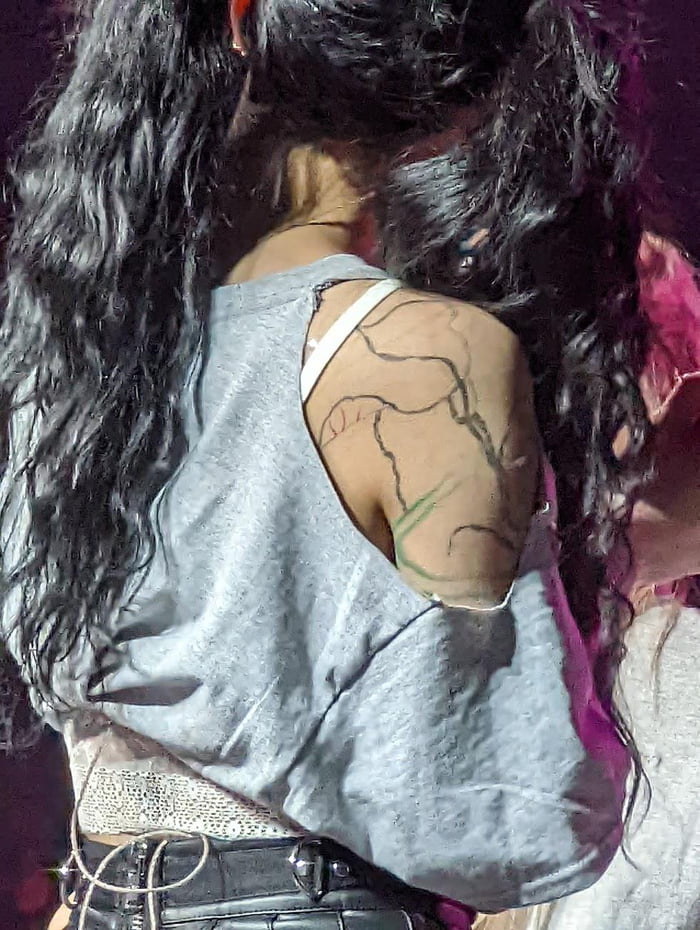 220226 No rules  Chaeyoung shoulder tattoo  9GAG
