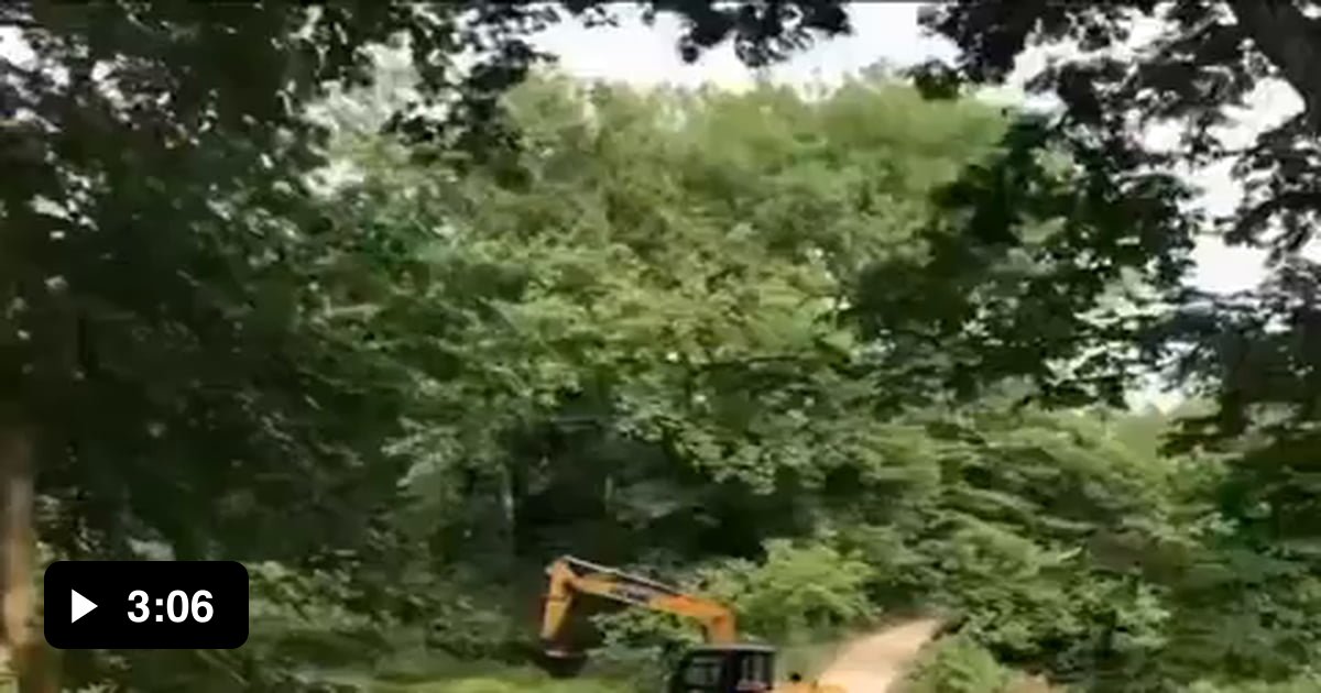 When excavator guy shows off their skills. 9GAG