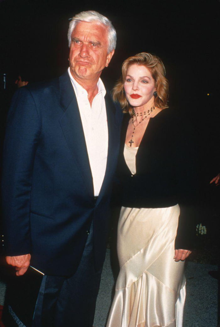 Leslie Nielsen and Priscilla Presley at the premiere of their Naked Gun ...