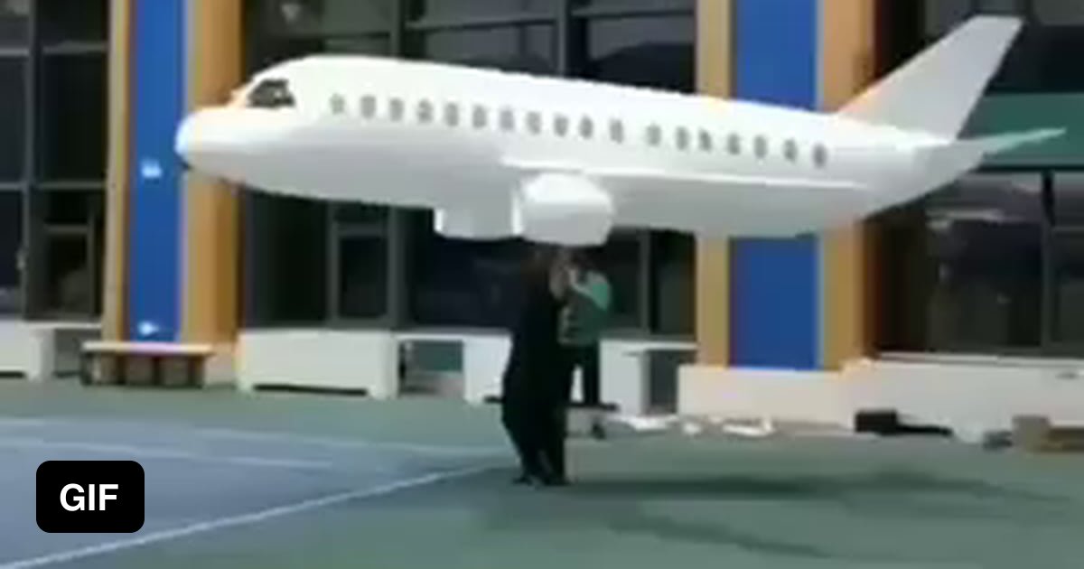 The way this model airplane flies... 9GAG