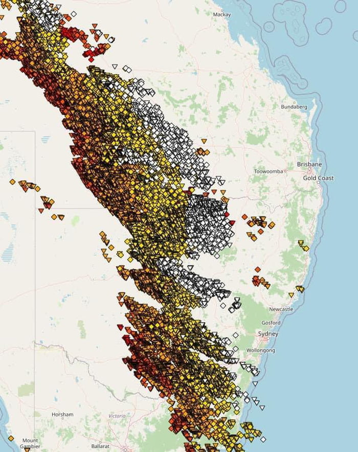 120,000 lightning strikes over the past 10 hours across eastern