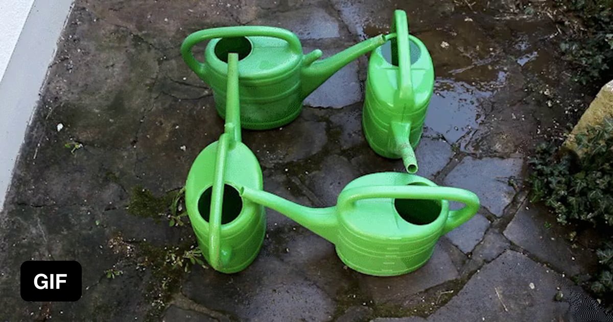 How to make infinite loop using watering cans - 9GAG