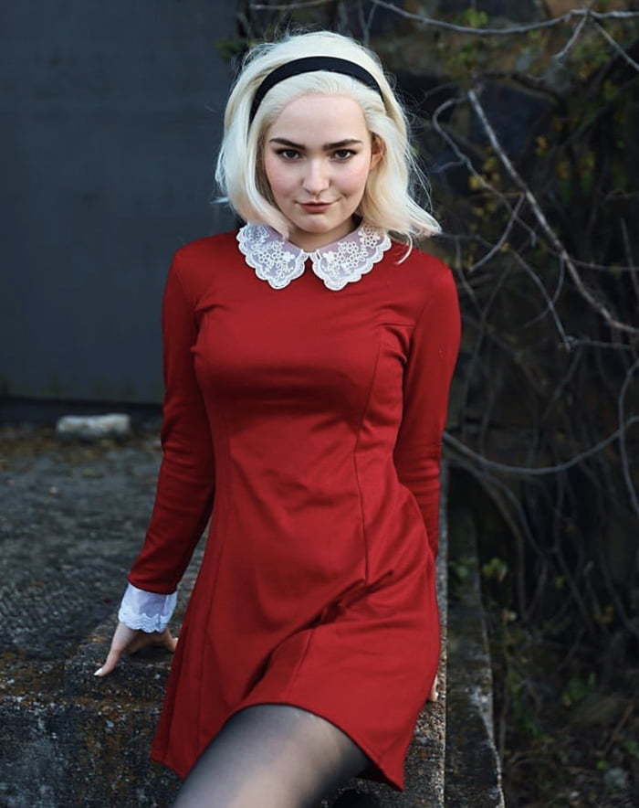 Sabrina by OMGCosplay - 9GAG