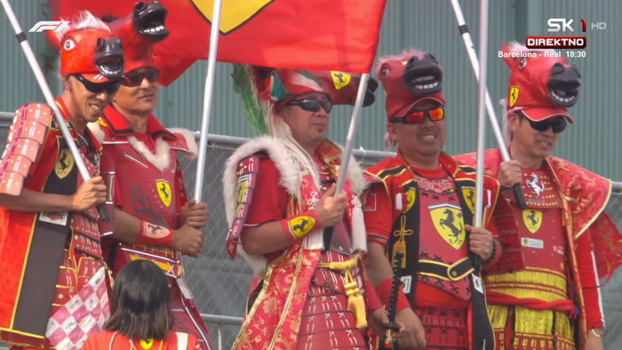 Japanese Ferrari fans - 9GAG