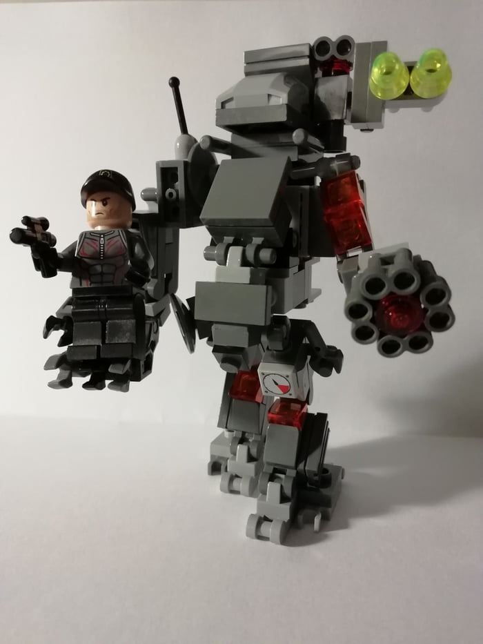 lego war robot