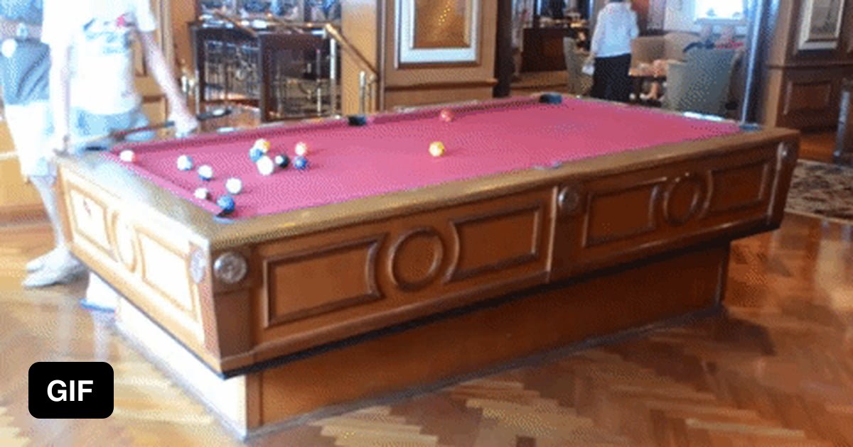 Gyroscopic self-leveling pool table on a cruise ship - 9GAG