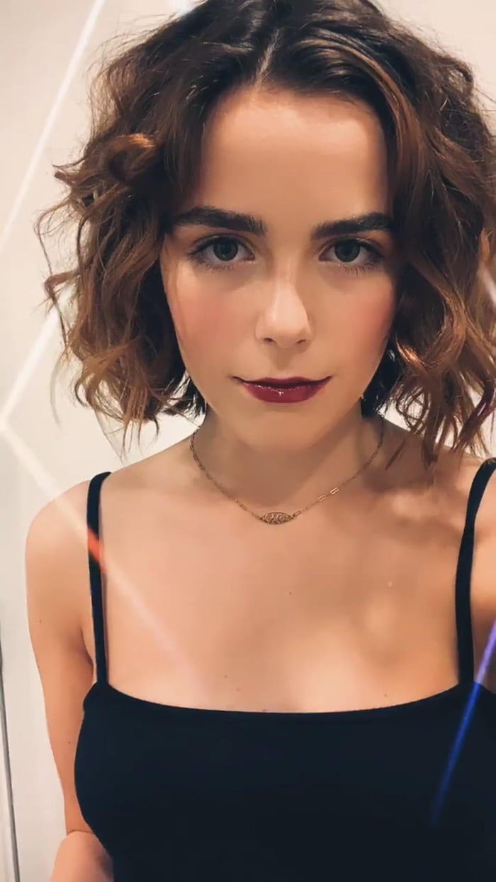 Kiernan Shipka - 9GAG