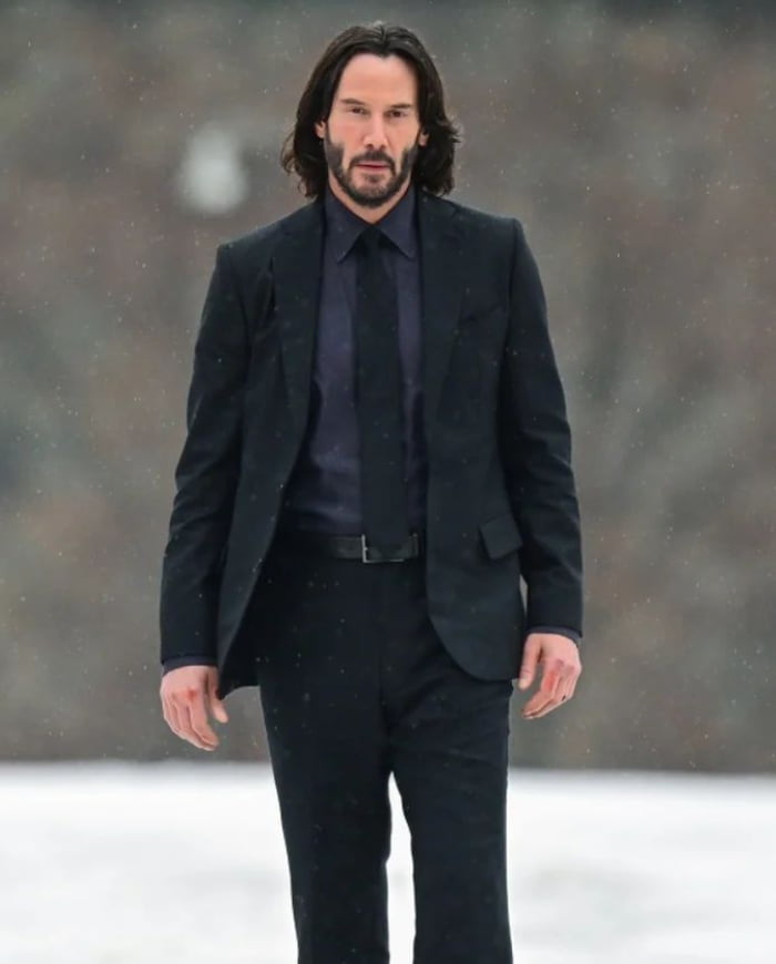 Keanu Reeves, scene from john wick 4 - 9GAG