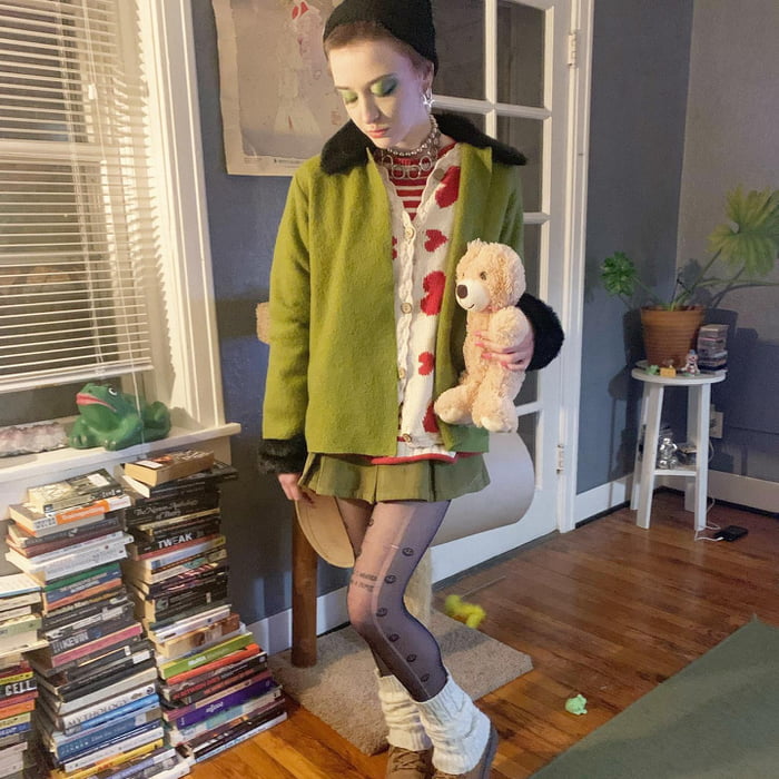 Outfit for Beach House concert - 9GAG
