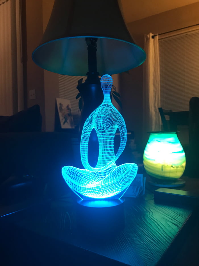My Hologram Illusion Lamp From Trippy Needs 9gag
