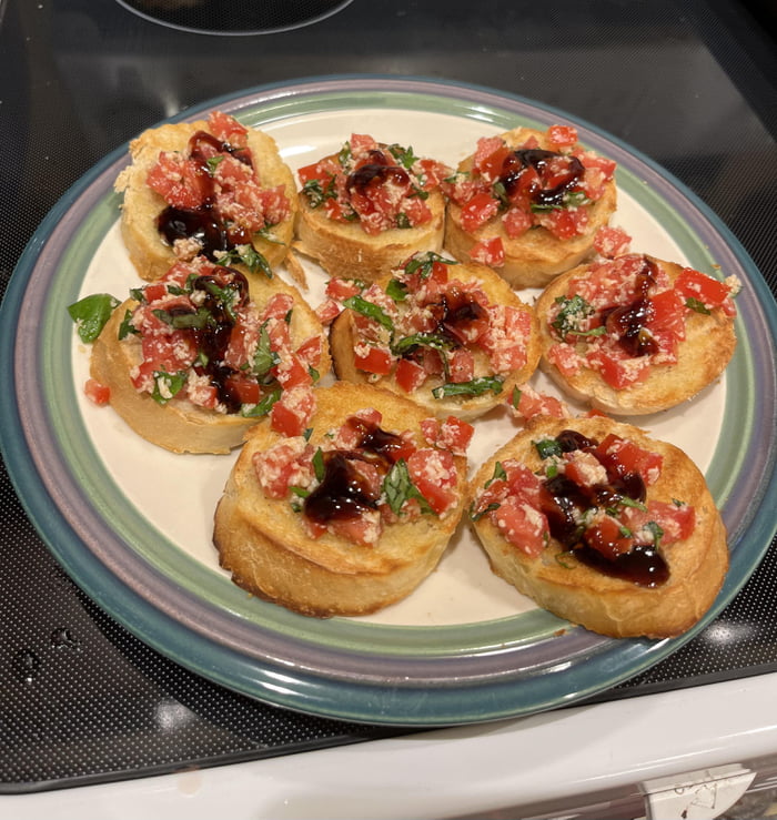 Bruschetta with Balsamic glaze - 9GAG