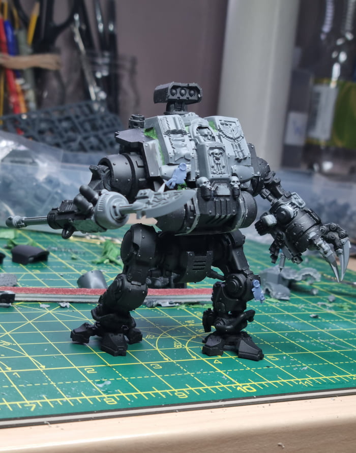 Rough up of Librarian Dreadnought conversion from Invictor Warsuit - 9GAG