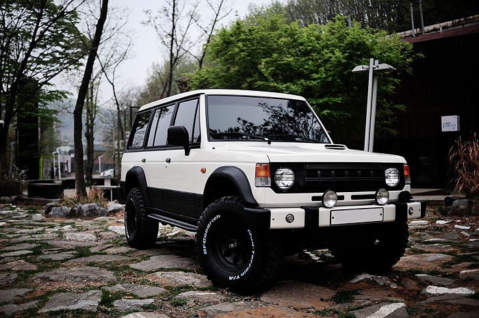 Mitsubishi Pajero Shogun Montero Dodge Raider 9GAG