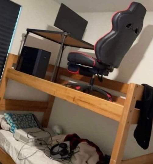 rate-my-setup-can-t-afford-a-loft-bed-this-bunk-bed-will-do-for-now