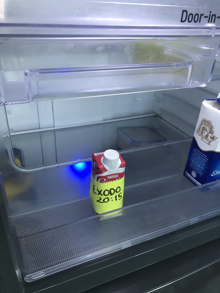 Feliz lunes leche carnation para café 9GAG