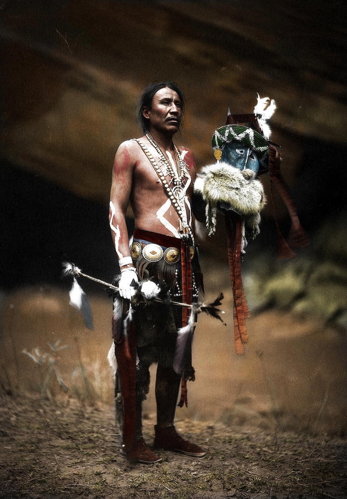 Navajo Man In Ceremonial Dress Representing The Yebichai God Zahabolzi Circa 1905 9gag