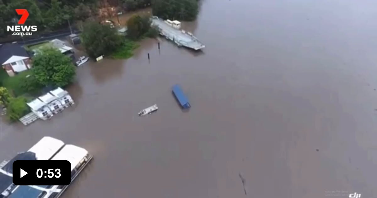 Boat owner saves houseboats from cargo crate during massive flooding in