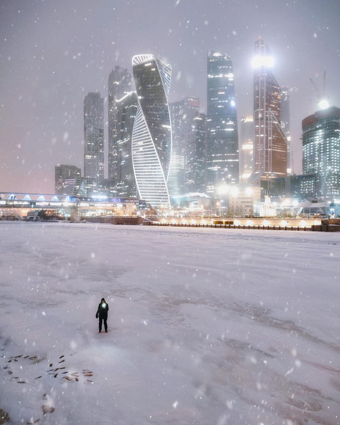 Москва сити зимой фото