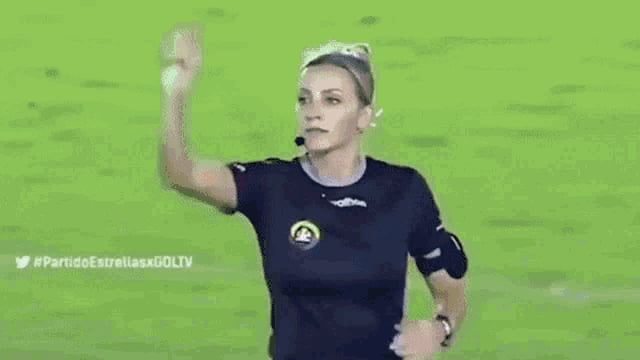 Female Ref Pranks Player By Pretending To Give Him A Card Fernanda Colombo Mimic News