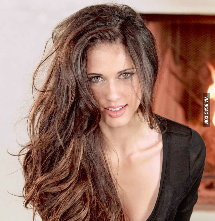 Tiffany Thompson 9GAG
