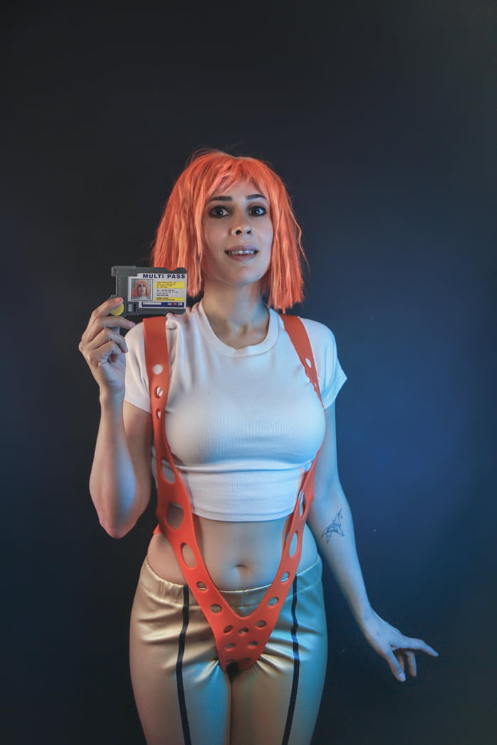 Leeloo Dallas cosplay by Vampisaurus - 9GAG