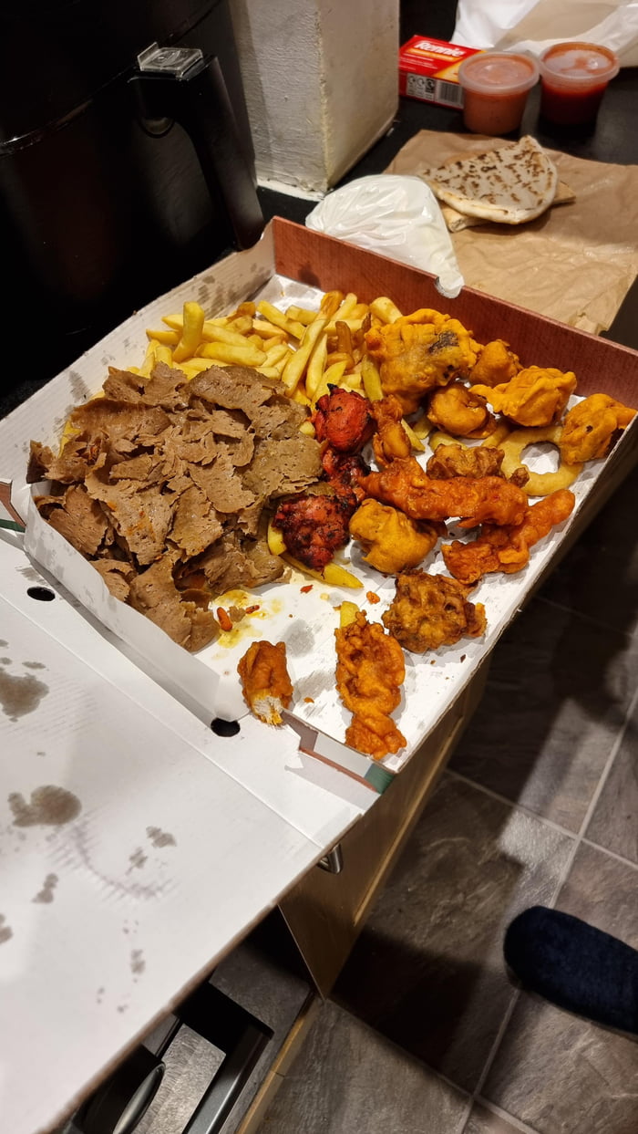 Glasgow Munchie Box - 9GAG