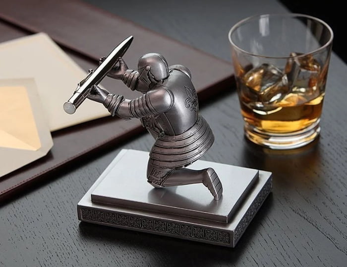 This pen holder 9GAG