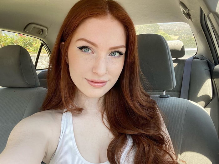 Sabrina Danielle - 9GAG
