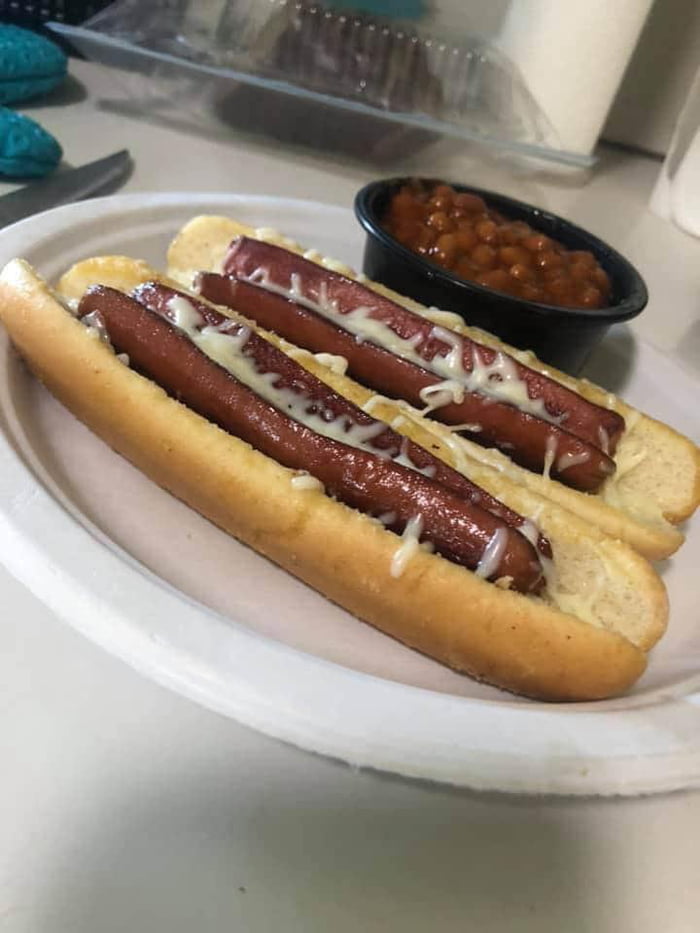 Olive garden breadstick hot dogs 9GAG