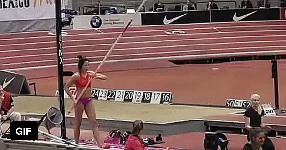 Setting the pole vaulting world record 9GAG