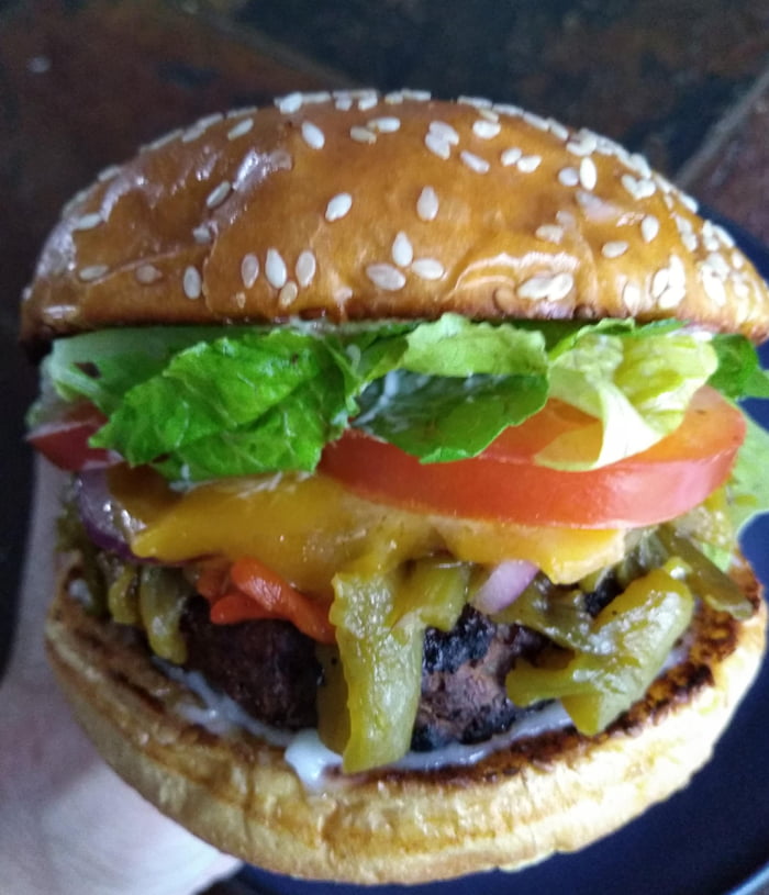 New Mexico Green Chile Cheeseburger. When you know, you know. 9GAG