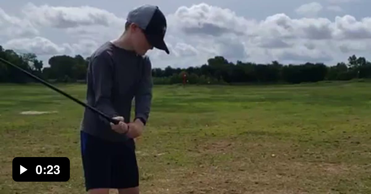 The way this little kid hits the golf ball. - 9GAG