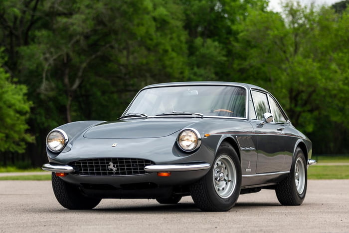 1968 Ferrari 330 GTC - 9GAG